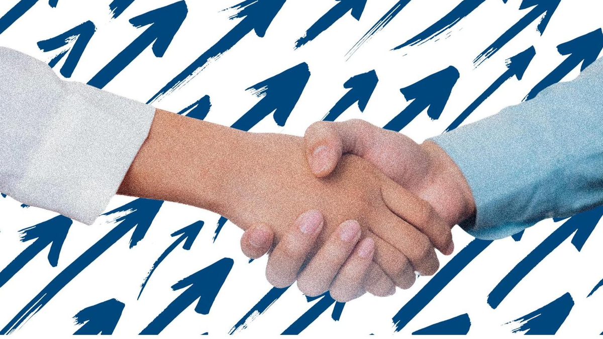 Two people shaking hands, a figure for collective action on the climate
